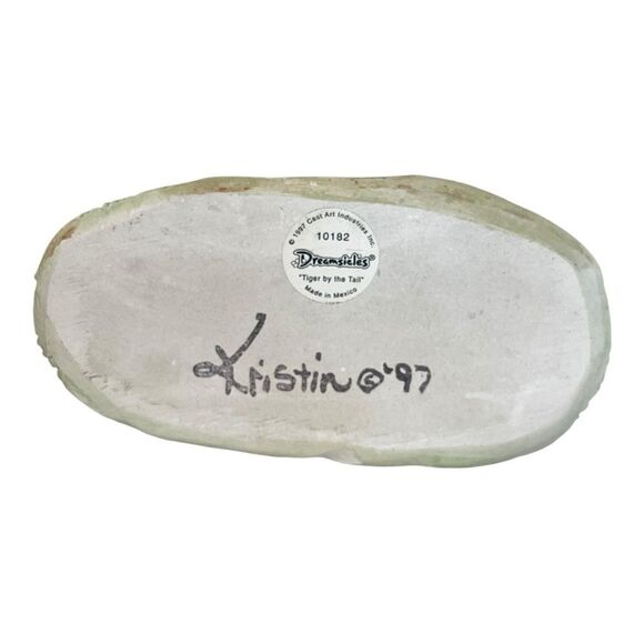 Dreamsicles | Tiger By The Tail Cherub With Baby Tiger figurine Model #10182 - Picture 3 of 3